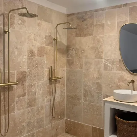 Casa vacanze à 4 Minutes De La Plage, Avec Jacuzzi Et Sauna *